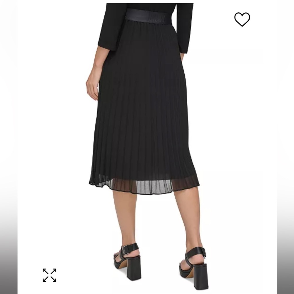 Elegant Black Pleated Pull On Accordion Skirt By DKNY Logo Waistband XL - Picture 5 of 16